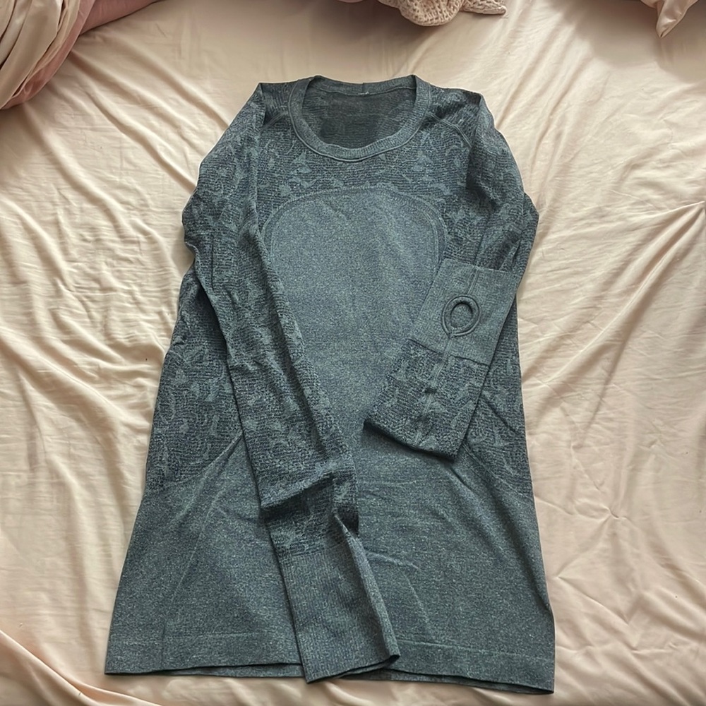 Lululemon swiftly tech long sleeve